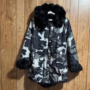 Black Fur-Trimmed Camouflage Parka